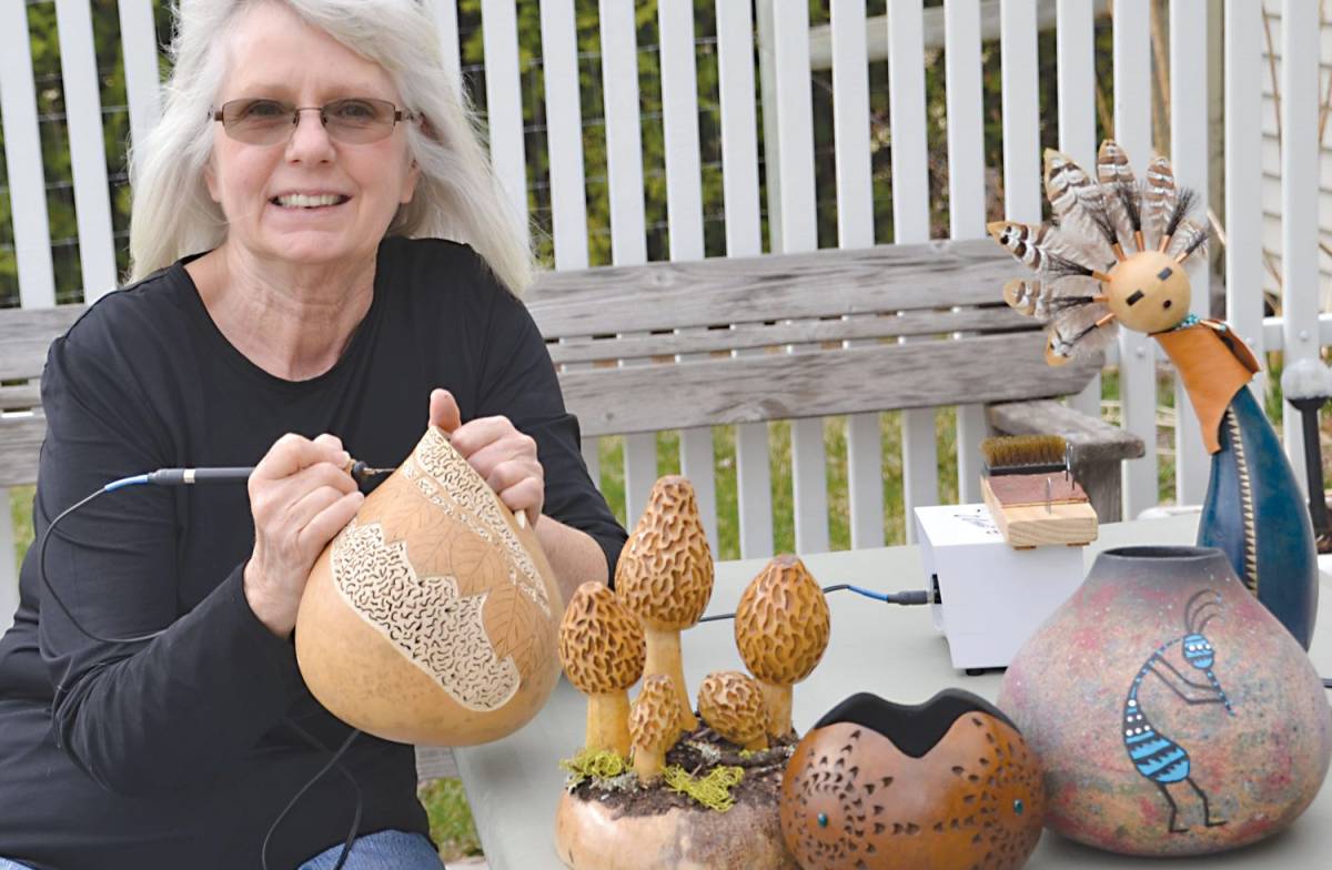 Gourd Artist Carol Joyce