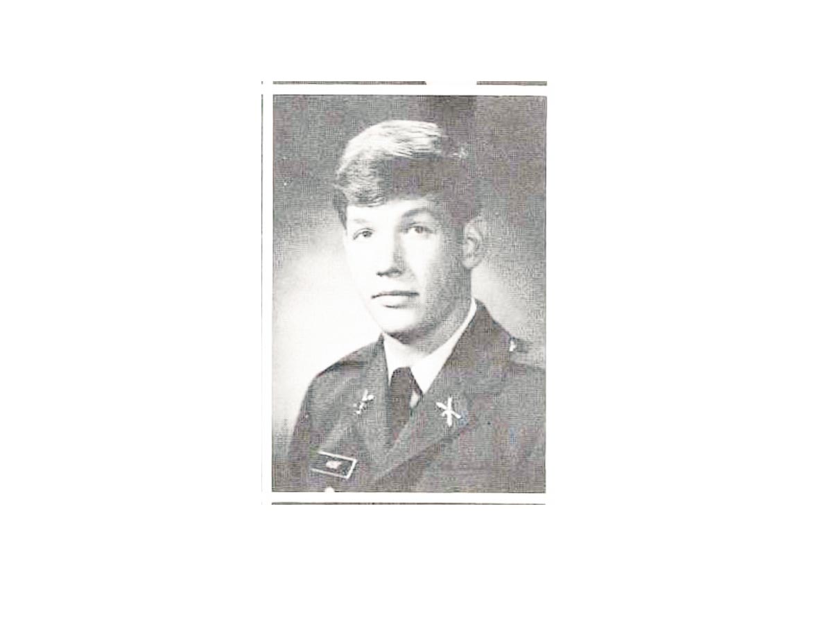 Photo of a young Bob Hunt, publisher of Idaho Senior Independent/Montana Senior News, in uniform.