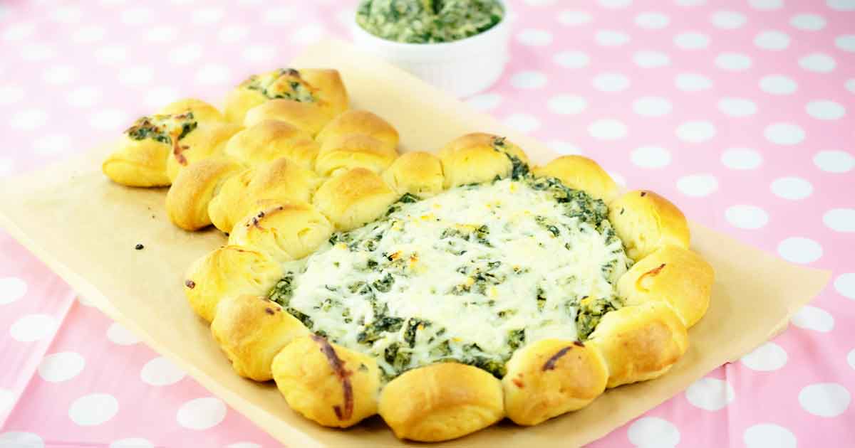 Easter bunny roll with spinach dip
