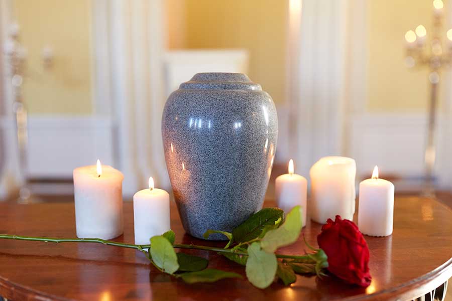 Image of an urn with candles